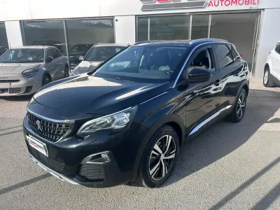 Usata Peugeot 3008 GT-line 120 CV (88 kW) 2018 Nero SUV