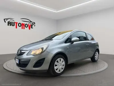 Usata Opel Corsa Edition 87 CV (63 kW) 2014 Grigio Utilitaria