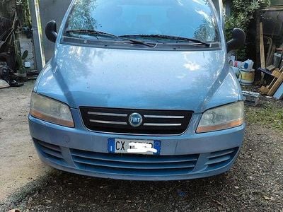 Usata Fiat Multipla 103 CV (75 kW) 2005 Blu Monovolume