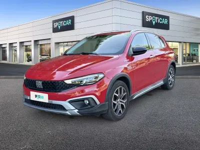 Usata Fiat Tipo Cross 101 CV (74 kW) 2022 Rosso Berlina
