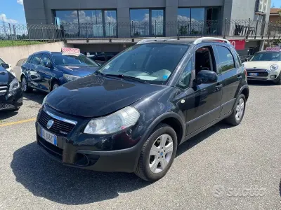 Usata Fiat Sedici 120 CV (88 kW) 2007 Argento SUV