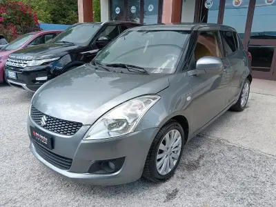 Usata Suzuki Swift 75 CV (55 kW) 2012 Grigio Utilitaria