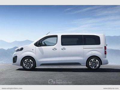 Usata Opel Zafira Life Business Elegance 145 CV (106 kW) 2022 Bianco Monovolume