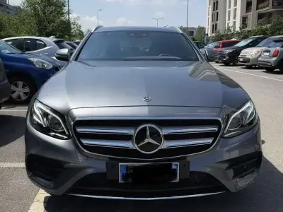 Gebraucht Mercedes E220 AMG line 194 PS (142 kW) 2019 Kombi