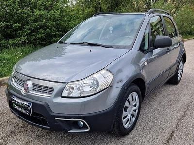 Usata Fiat Sedici 120 CV (88 kW) 2010 Grigio SUV