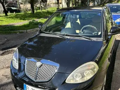 Usata Lancia Ypsilon