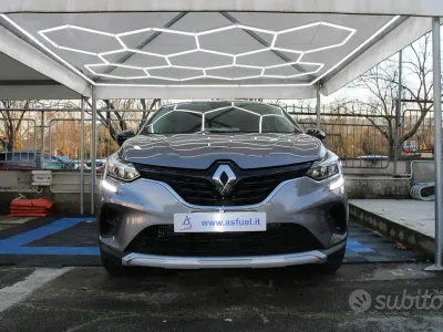 Usata Renault Captur Zen 91 CV (66 kW) 2021 Grigio SUV