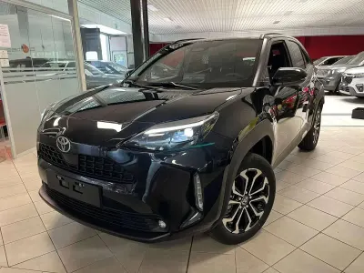 Usata Toyota Yaris Cross Comfort 116 CV (85 kW) 2025 Nero SUV