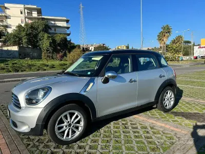 Usata Mini Countryman 111 CV (81 kW) 2014 Grigio SUV