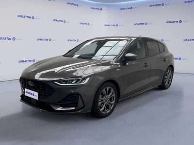 Usata Ford Focus ST-Line 125 CV (91 kW) 2025 Gray Utilitaria
