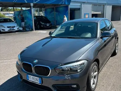 Usata BMW 116 Comfort Edition 116 CV (85 kW) 2016 Grigio Utilitaria