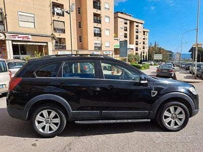 Usata Chevrolet Captiva 150 CV (110 kW) 2009 Nero SUV