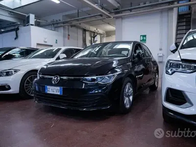 Usata VW Golf VII Life 116 CV (85 kW) 2020 Nero Berlina