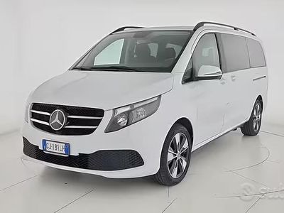 Usata Mercedes V220 Executive 163 CV (119 kW) 2022 Bianco Monovolume