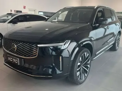Nuova Volvo XC90 Plus 250 CV (183 kW) 2026 Nero SUV