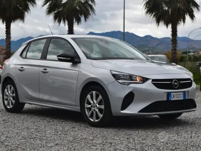 Usado Opel Corsa Edition 75 CV (55 kW) 2023 Gris Utilitario