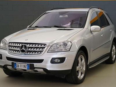 Usata Mercedes ML500 306 CV (225 kW) 2006 Argento SUV
