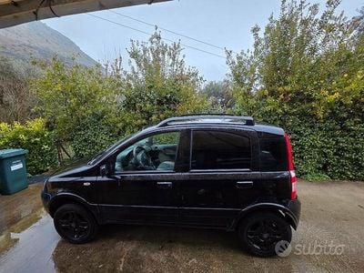 Usata Fiat Panda 4x4 69 CV (50 kW) 2007 Nero Utilitaria