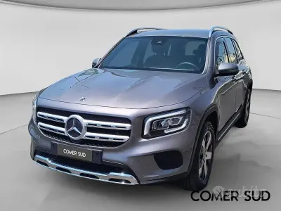 Usata Mercedes GLB200 150 CV (110 kW) 2021 Grigio montagna SUV