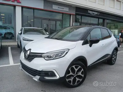 Usata Renault Captur Intens 90 CV (66 kW) 2017 Bianco SUV