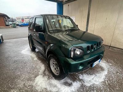 Usata Suzuki Jimny 80 CV (58 kW) 2000 Verde SUV