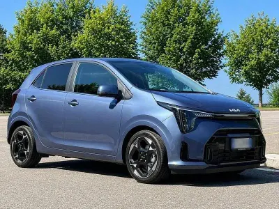 Usata Kia Picanto Style 64 CV (47 kW) 2025 Bluazzurro Utilitaria