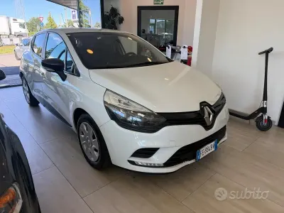 Usata Renault Clio IV Life 73 CV (53 kW) 2016 Bianco Berlina