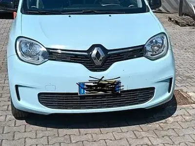 Usata Renault Twingo Urban Night 65 CV (47 kW) 2023 Bluazzurro Utilitaria