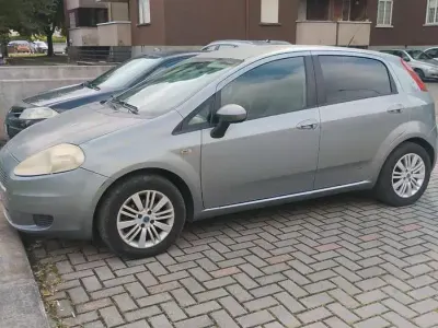 Usata Fiat Punto 75 CV (55 kW) 2007 Argento Utilitaria