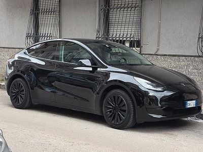 Occasion Tesla Model Y Standard Range 250 kW (340 ch) 2023 Noir SUV