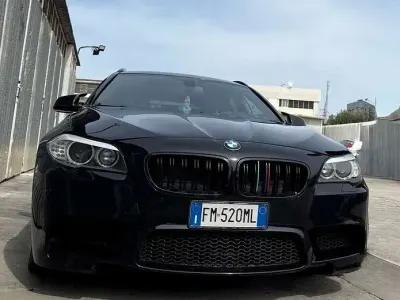 Usata BMW 550 Competition Edition 381 CV (280 kW) 2012 Blu/azzurro Station wagon