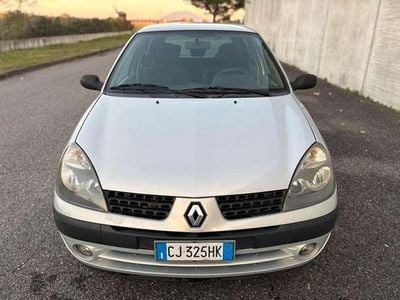 Argento Usata 2003 Renault Clio II Expression Berlina | 1800 € (Molto cara)