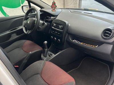 usata Renault Clio IV neopatentati