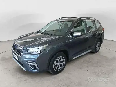 Usata Subaru Forester 150 CV (110 kW) 2020 Grigio SUV