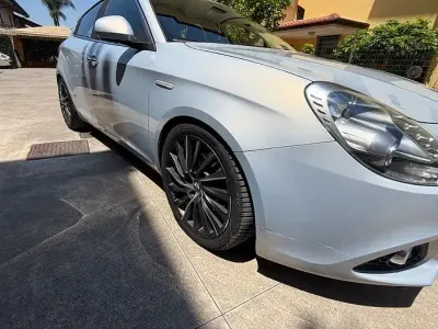 Usata Alfa Romeo Giulietta 150 CV (110 kW) 2013 Utilitaria