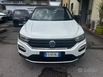 Usata VW T-Roc Style 116 CV (85 kW) 2018 Bianco SUV