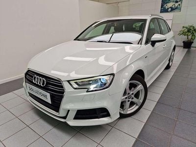 Begagnad Audi A3 Sportback Design 116 HK (85 kW) 2018 Vit Halvkombi
