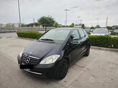 Usata Mercedes A160 95 CV (69 kW) 2010 Nero Berlina