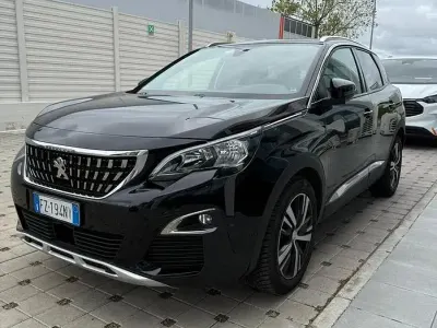 Usata Peugeot 3008 131 CV (96 kW) 2019 Nero SUV