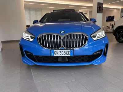 Usata BMW 120 M Sport 190 CV (139 kW) 2023 Blu/azzurro Utilitaria