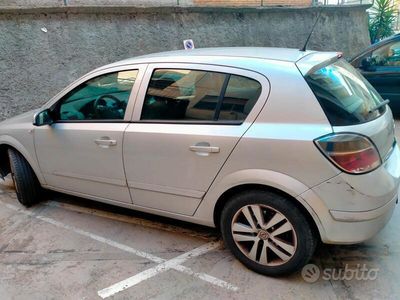 usata Opel Astra 2008