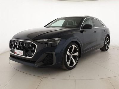 Usata Audi Q8 S-Line 286 CV (210 kW) 2024 Blu waitomo metallizzato SUV