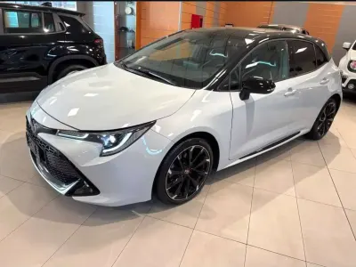 Usata Toyota Corolla Sport 140 CV (102 kW) 2022 Argento metallizzato Berlina