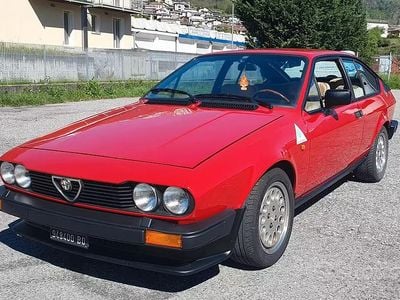Usata Alfa Romeo GTV 130 CV (95 kW) 1982 Rosso Coupé