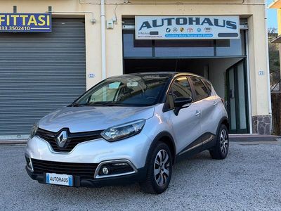 Usata Renault Captur Zen 89 CV (65 kW) 2015 Argento SUV