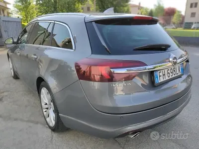 Gebraucht Opel Insignia Cosmo 170 PS (125 kW) 2015 Blau Kombi
