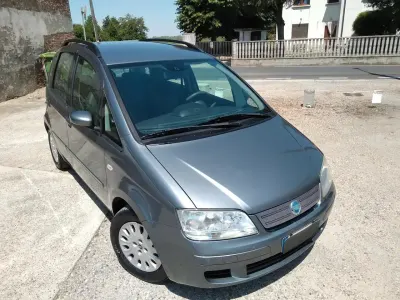 Usata Fiat Idea 69 CV (50 kW) 2008 Grigio Monovolume