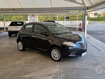 Usata Lancia Ypsilon S 95 CV (69 kW) 2014 Nero Utilitaria