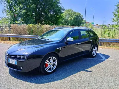 Usata Alfa Romeo 159 Progression 170 CV (125 kW) 2011 Nero Station wagon
