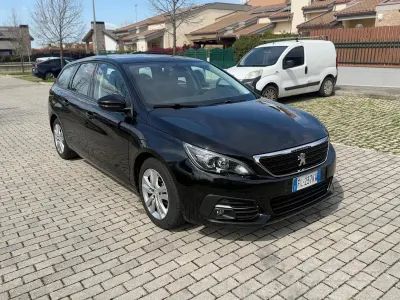 Usata Peugeot 308 Business-Line 120 CV (88 kW) 2017 Nero Station wagon